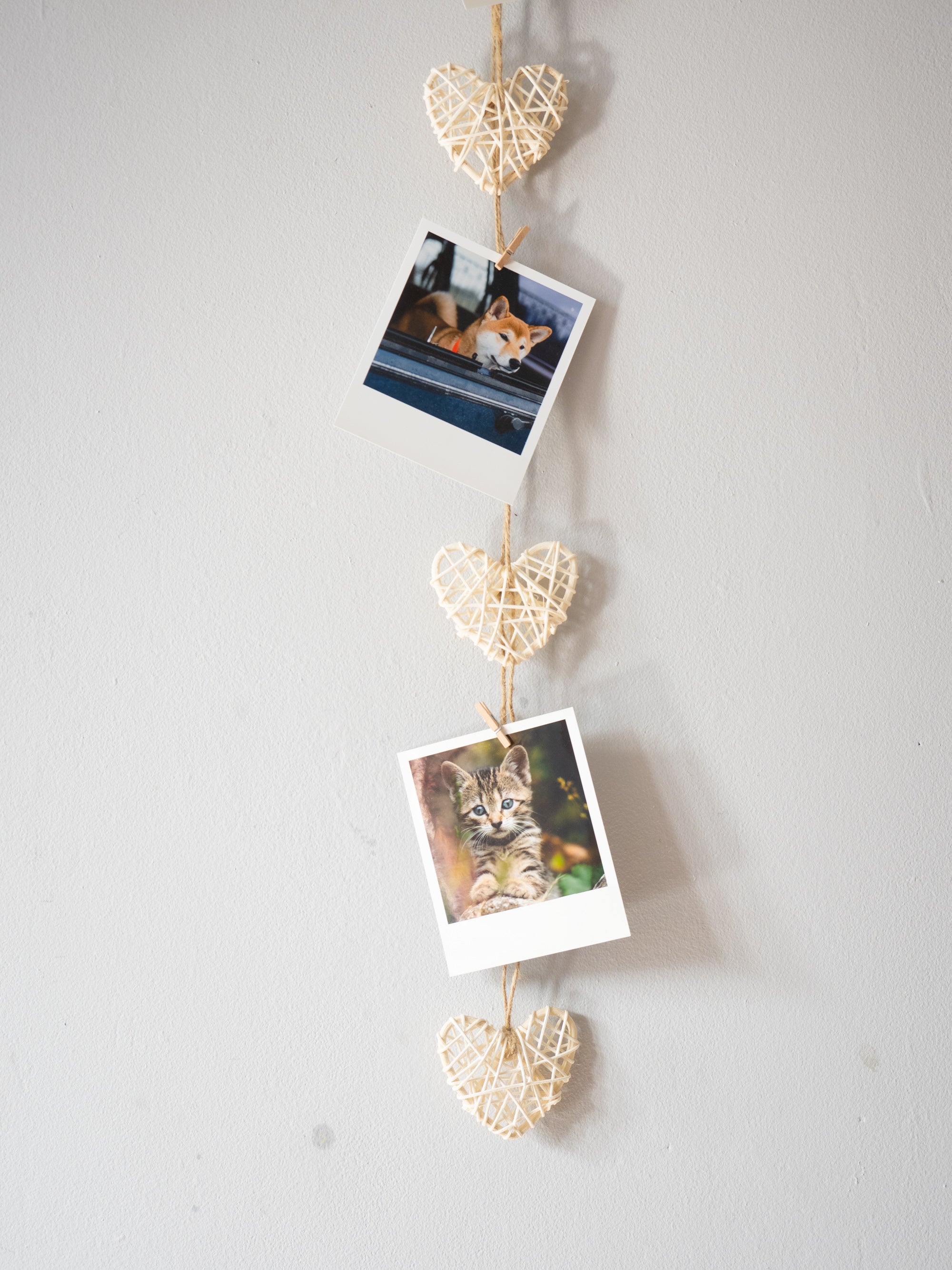 Rattan hearts photo display