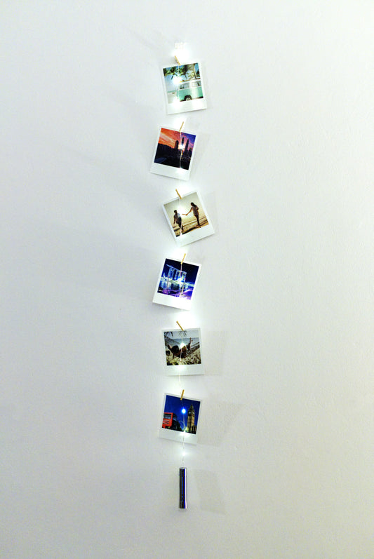 Fairy lights photo hanger, LED battery operated picture hanger