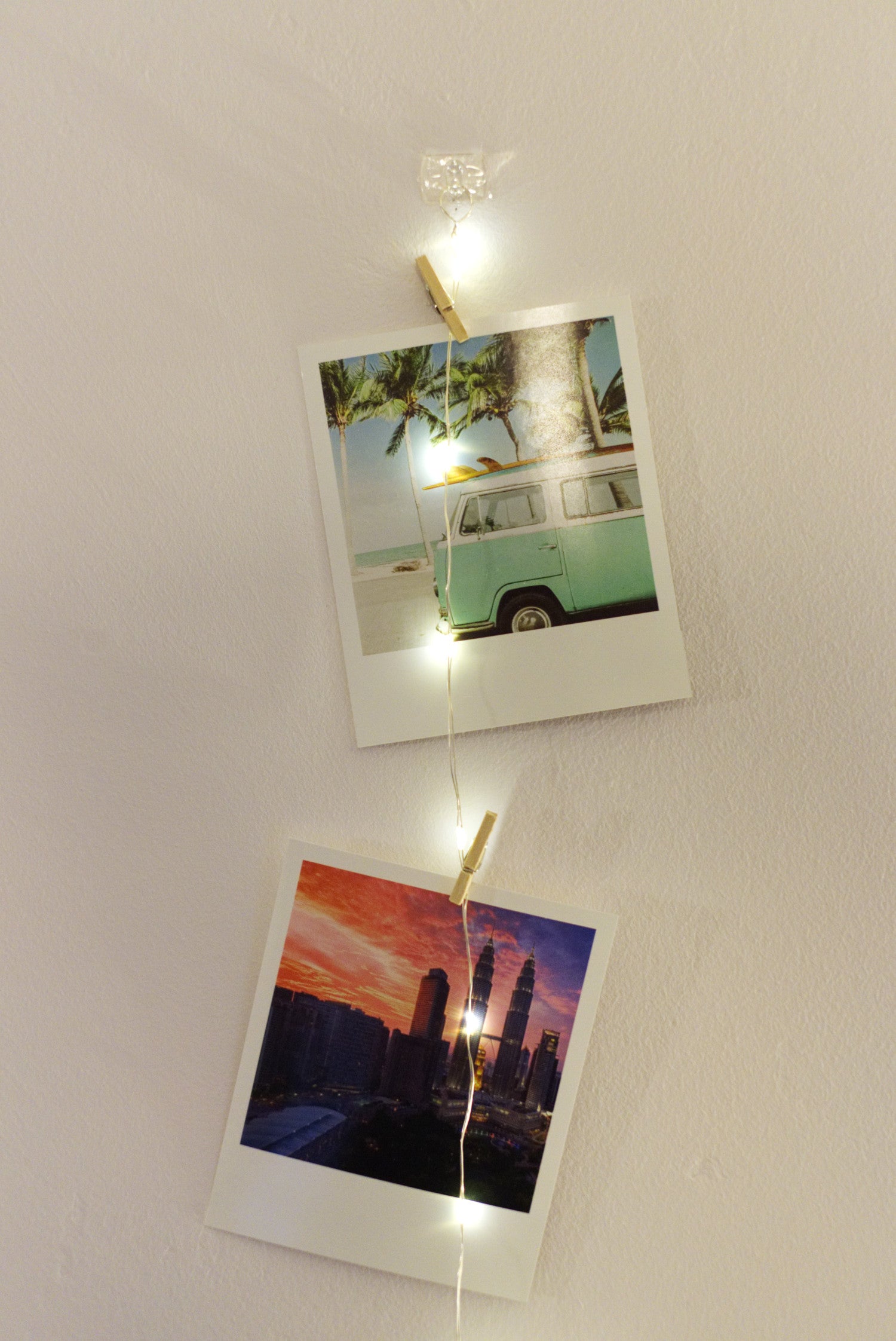 Fairy lights photo hanger, LED battery operated picture hanger